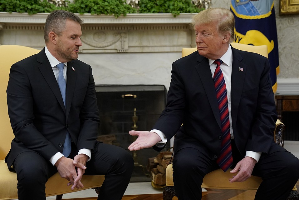 Президент США тДональд Трамп провел переговоры с президентом Словакии Петером Пеллегрини,