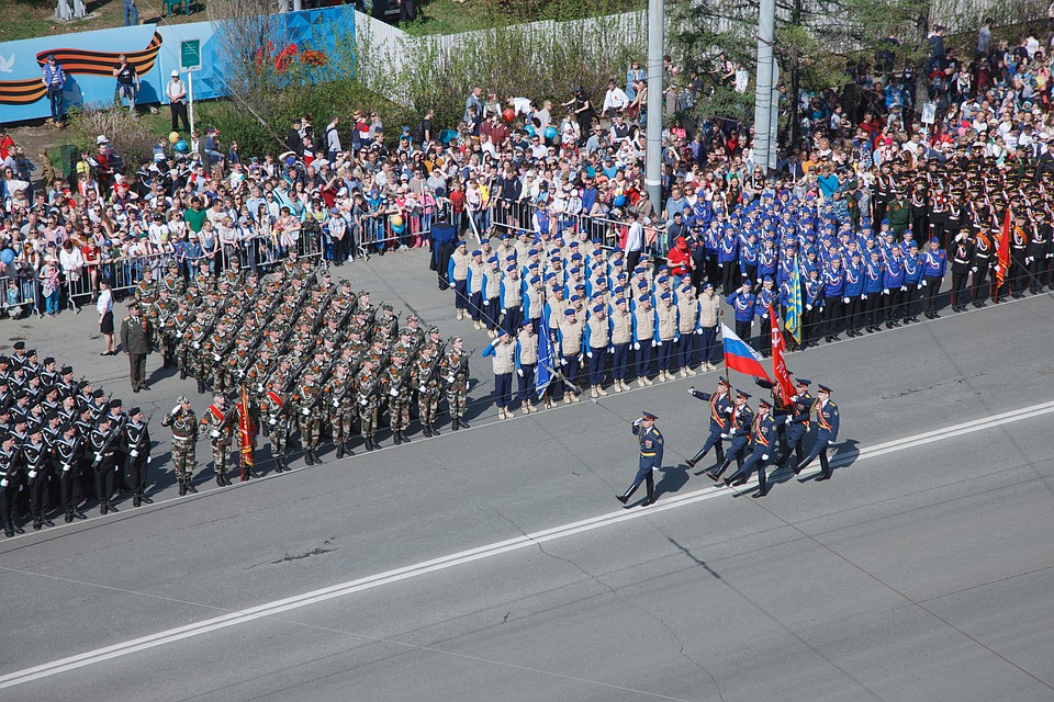 В параде поучаствовали ветераны, силовики, курсанты