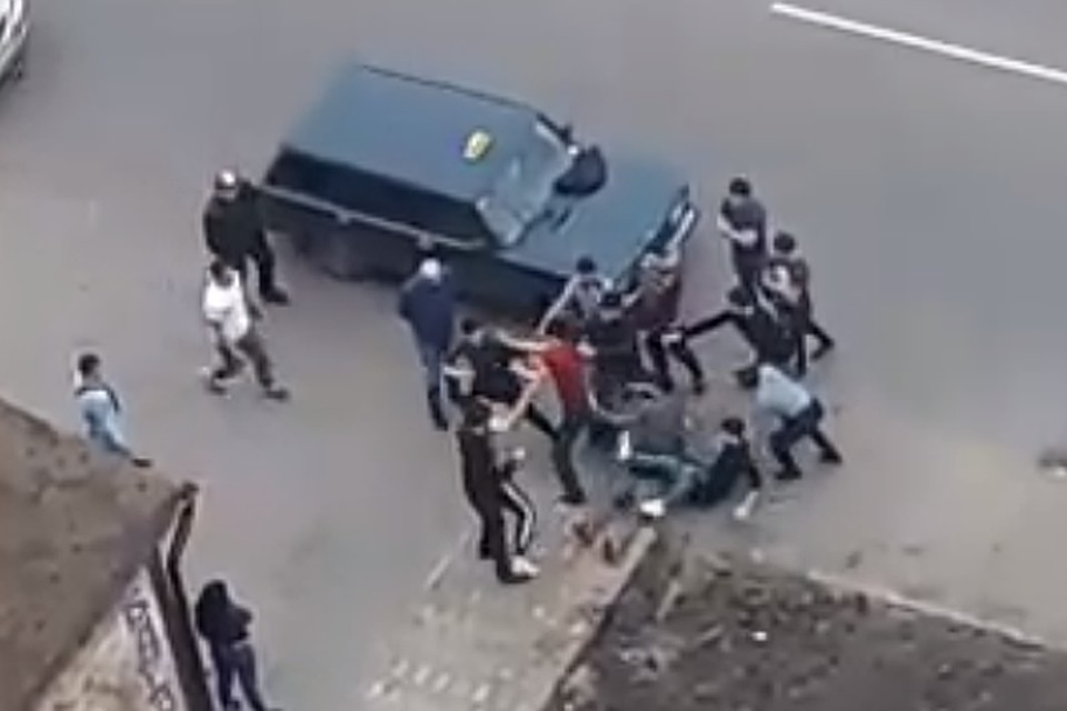 Драка в самом разгаре.