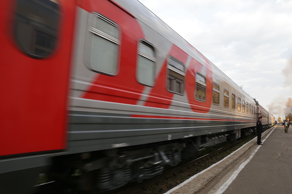 Во время летнего отпуска для жителей Коми пустят дополнительные поезда на юг