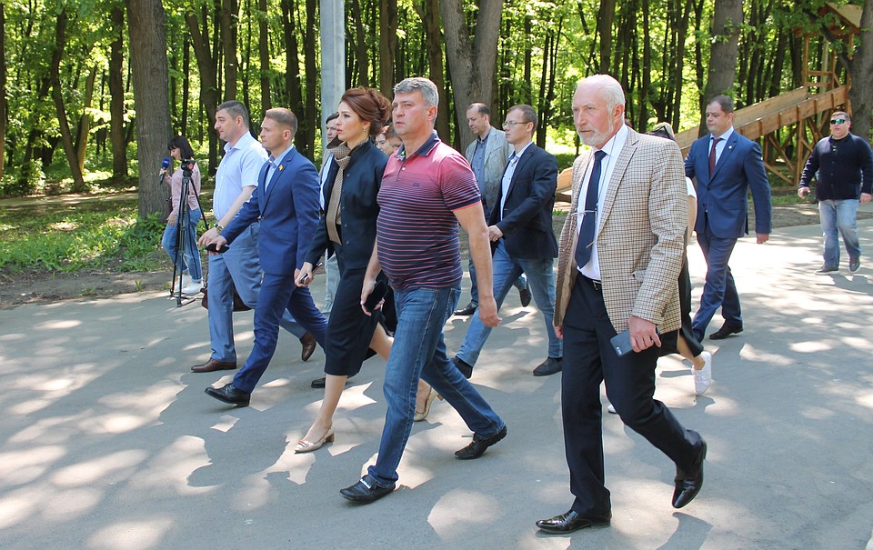 Выяснить, где находится закупленное городом оборудование, собрались депутаты и журналисты