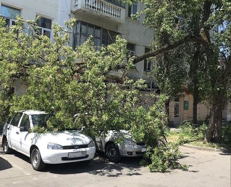 фото с места ЧП из группы ВК "Ростов Главный".