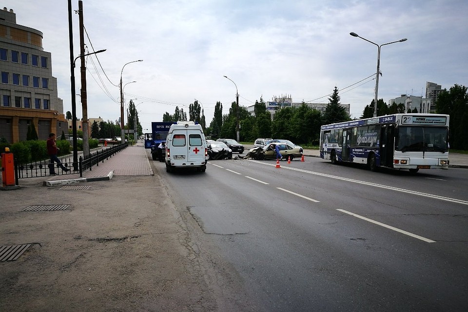 Авария в центре Липецка