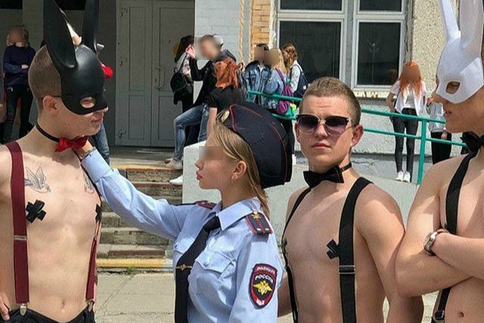 За день до последнего звонка выпускники громко попрощались со школой