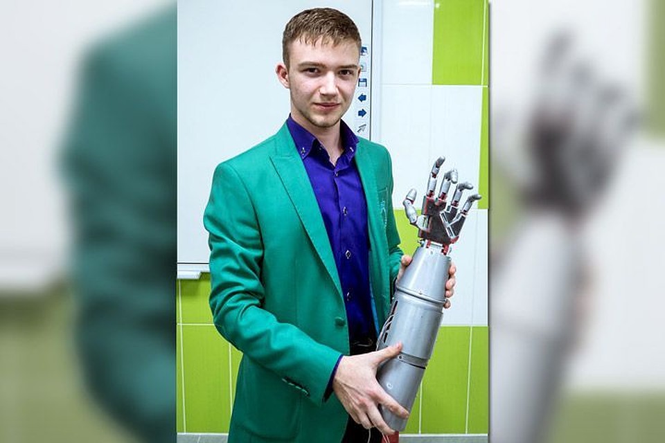 Проект бионического протеза, представленный Виктором Епиченко на конкурсе в Китае, удостоен золотой медали.