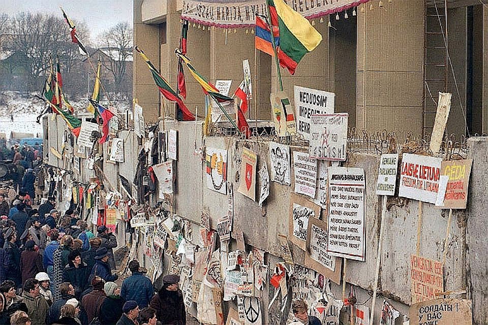 Литовская прокуратура отозвала решение остановить расследование событий 13 января 1991 года.