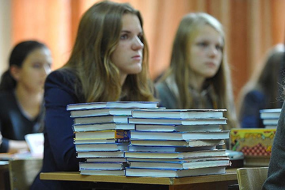 В следующем учебном году в школах нацменьшинств обучение будет проходить преимущественно на госязыке.
