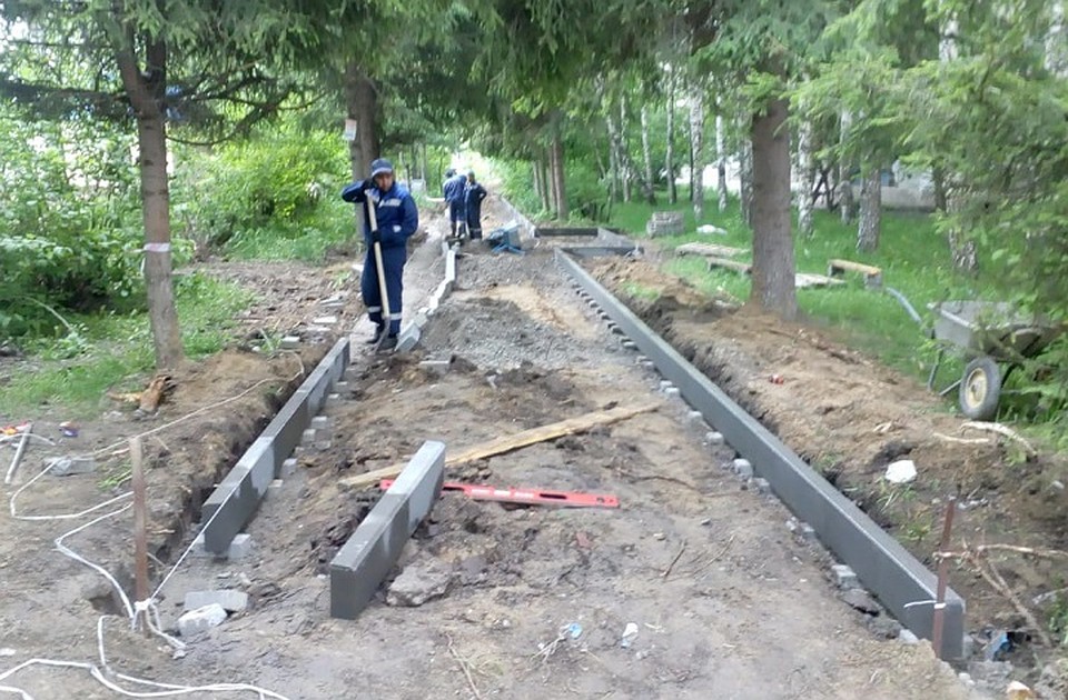 Здесь появится зеленая зона с газоном и деревьями. Фото: мэрия Томска