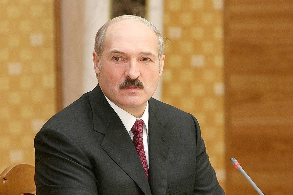 Лукашенко поздравил белорусских медиков и председателя КНР Си Цзиньпина. Фото: belta.by.