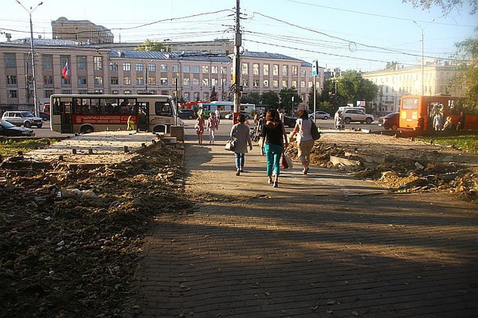 У нового подрядчика всего два месяца на благоустройство сквера.