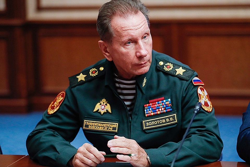 Виктор Золотов лично уговорил сдаться человека, который угрожал взорвать свою машину у стен Кремля. Фото: Михаил Метцель/ТАСС