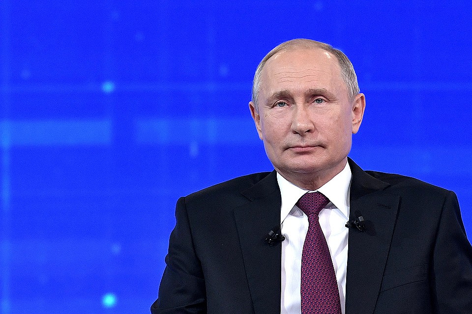 Путин прокомментировал количество своих часов налета с 2012 года