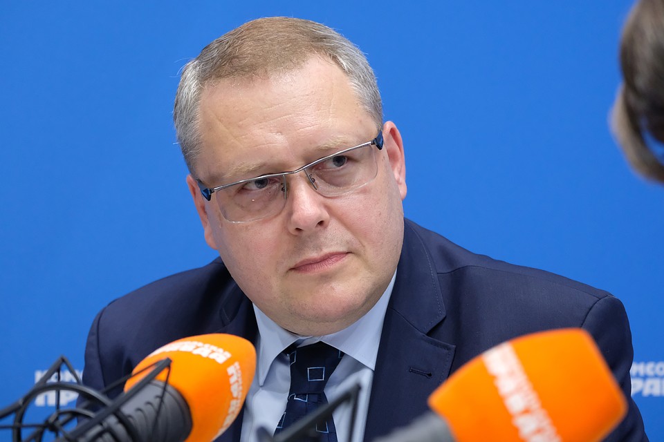 Вице-президент по корпоративным вопросам аффилированных компаний «Филип Моррис Интернэшнл» в России Сергей Слипченко.