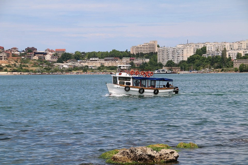 Температура морской воды 25 градусов