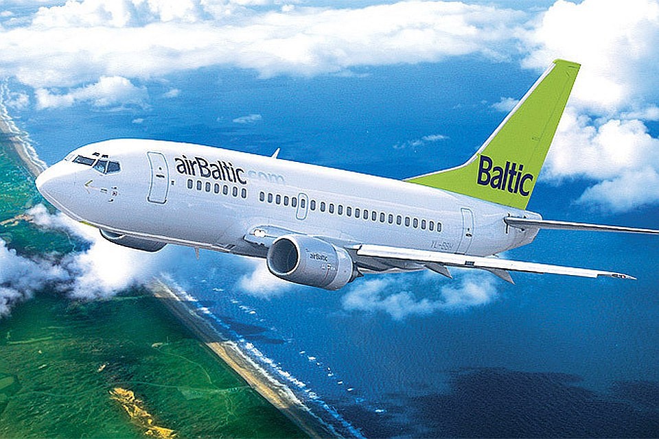 Латвийская авиакомпания "airBaltic" оказалась одной из самых пунктуальных в мире. Фото: с сайта airbaltic.com