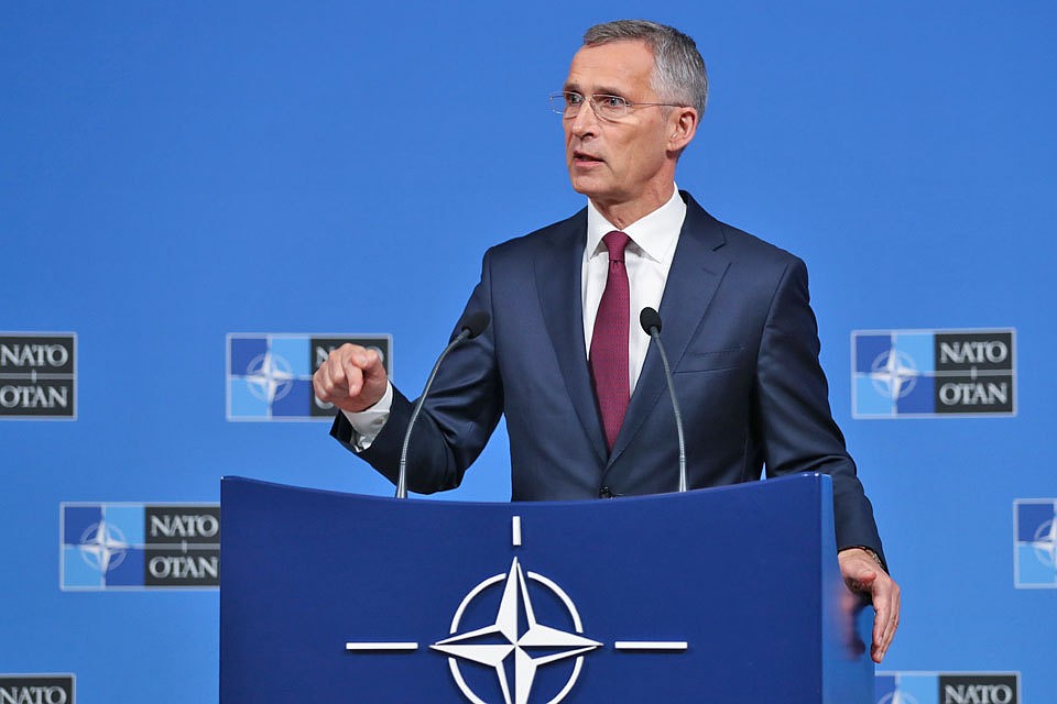 Премьер-министр Армении Никола Пашинян якобы обратился к генсеку НАТО Йенсу Столтенбергу.