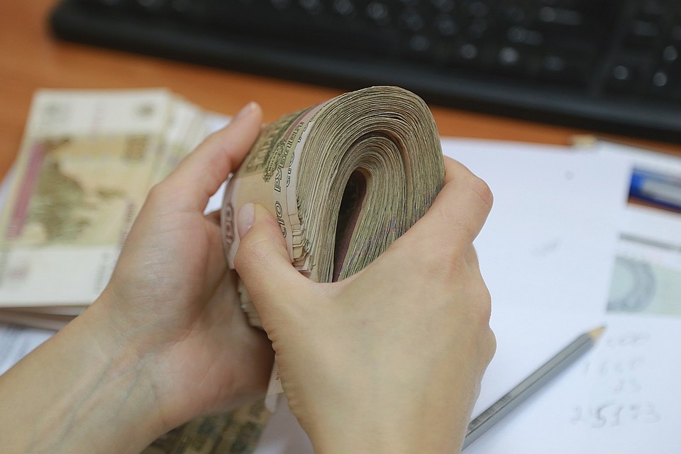 За отказ работать на селе красноярский врач вернул минздраву полмиллиона рублей.
