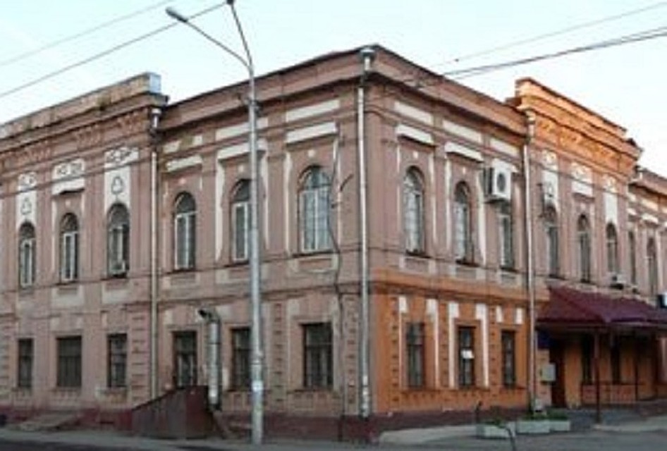 Еще с 19-го века это здание было «заточено» на работу с детьми и молодежью. Фото: ru09.ru