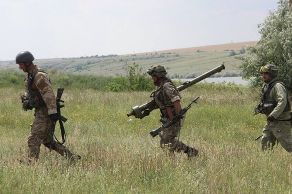 В Донбассе на учебных стрельбах один боевик ВСУ погиб, двое – ранены. Фото: Facebook/ООС