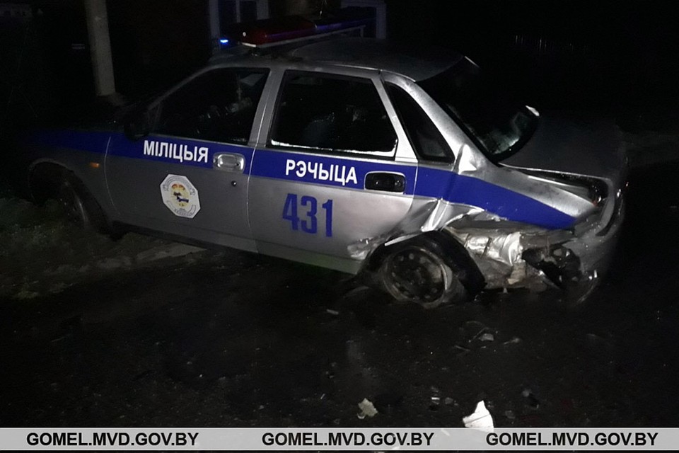 Автомобиль серьезно поврежден.