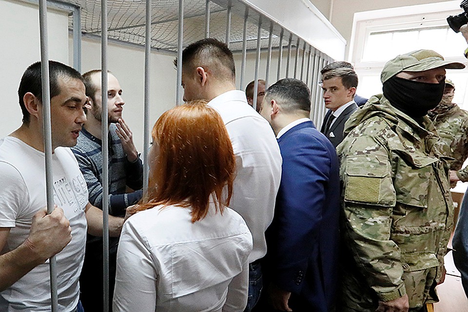 Всех оставили под арестом еще на три месяца