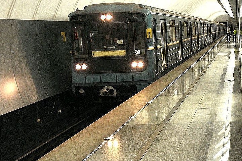 В работе серой ветки Московского метро произошел сбой