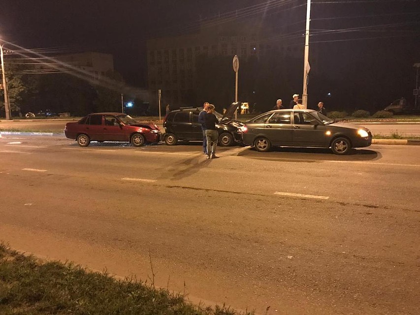 ДТП с тремя машинами на улице Московской