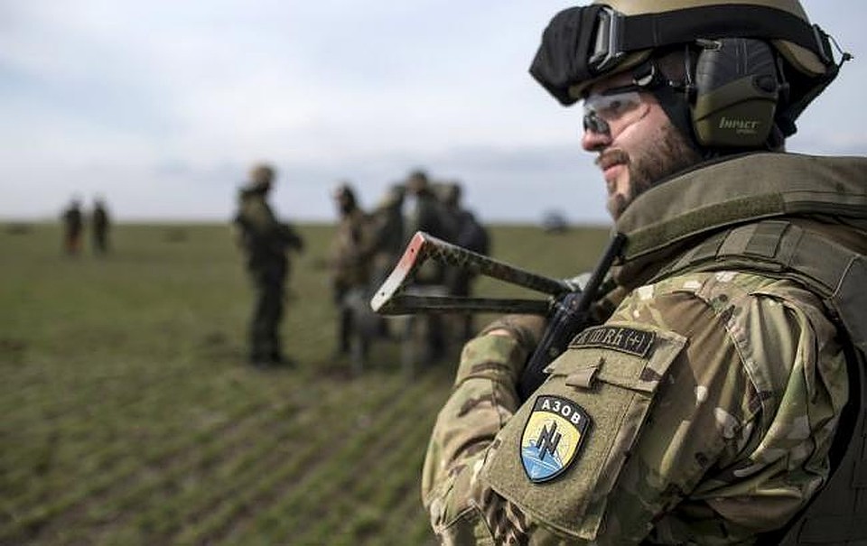 Бизнес на войне: националистический полк нанес артудар по Горловке. Фото: РБК-Украина