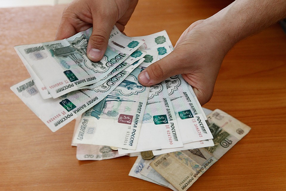 Мужчина заплатил долг только после ареста счетов