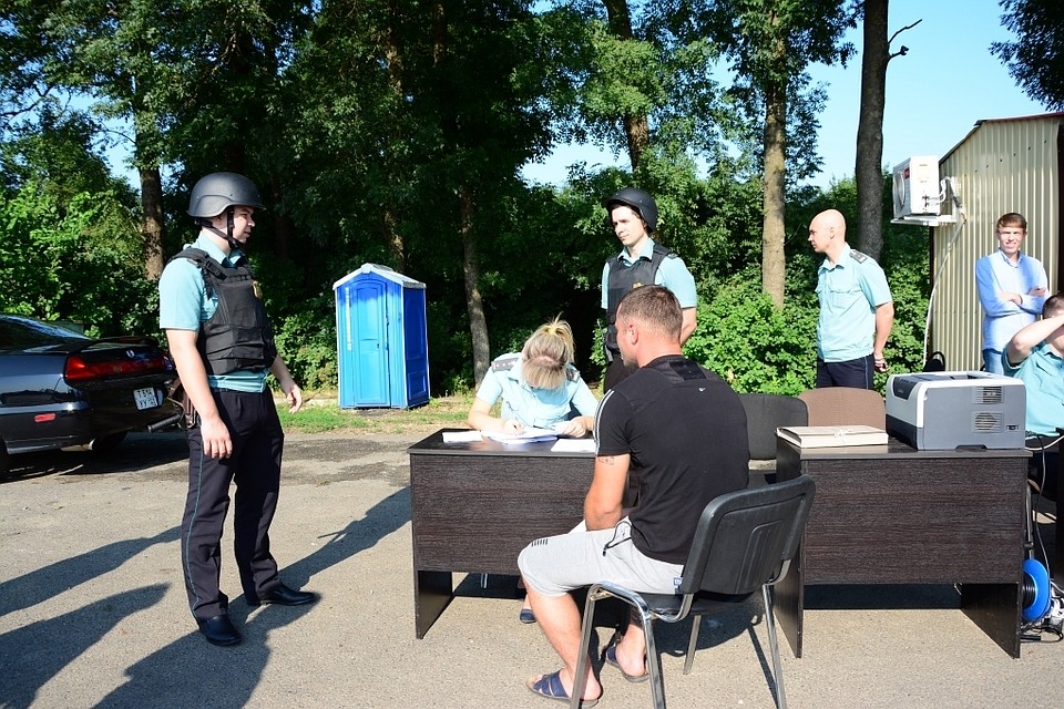 Также у должников по алиментам могут аннулировать водительское удостоверение ФОТО: УФССП по Краснодарскому краю