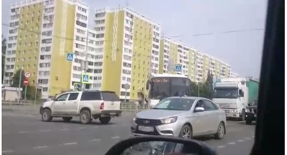 Там может образоваться пробка