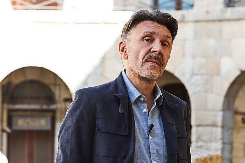 Сергей Шнуров в стихах прокомментировал выкрик «судья — козел» на матче в Грозном