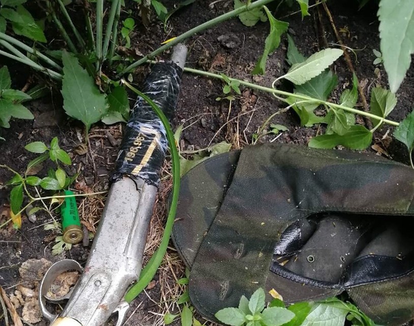 Во дворе дома нашли обрез. Фото: пресс-служба Росгвардии по Челябинской области