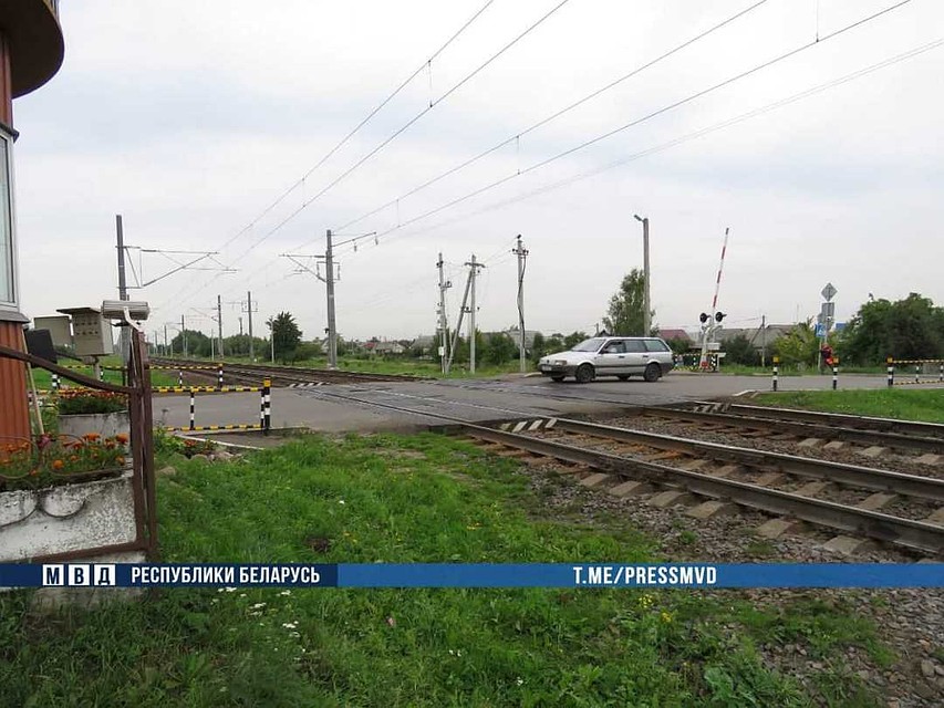 Подросток не заметил приближение пассажирского поезда Гродно - Минск. Фото: МВД