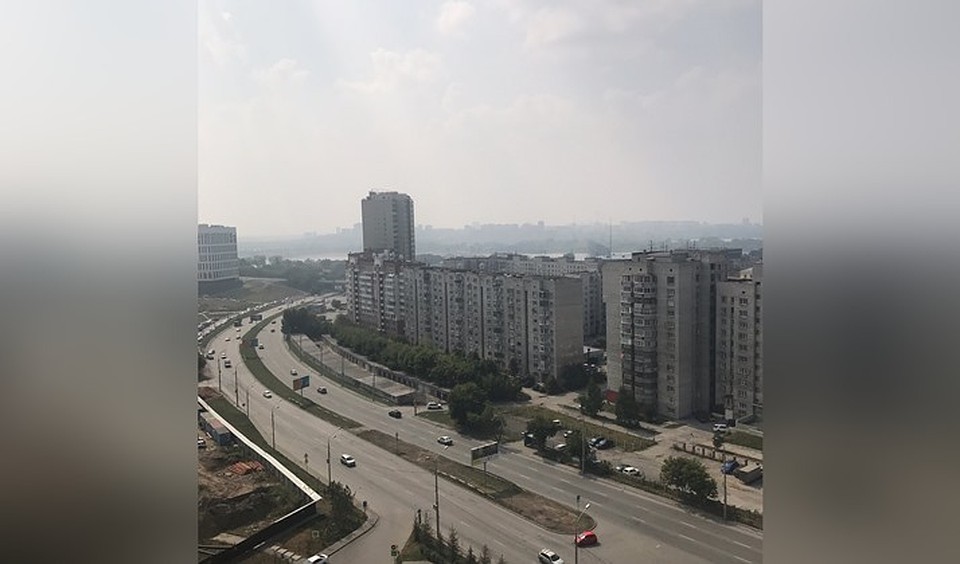 Новосибирск снова потерял яркие краски и погрузился в пелену.