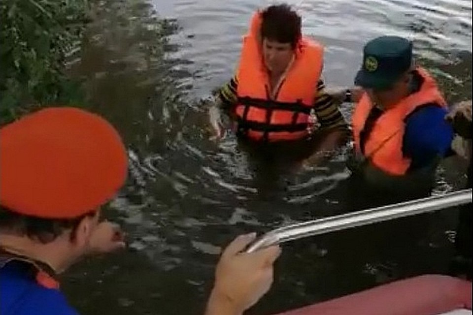Под Хабаровском пожилая женщина из-за паводка несколько дней не могла выбраться со своей дачи