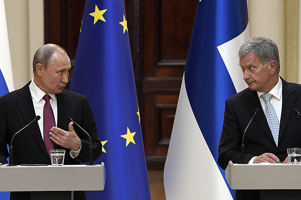 Саули Ниинисте решил ничего не придумывать и пригласил российского коллегу на официальный разговор во дворец, оставив весь местный колорит на вечер