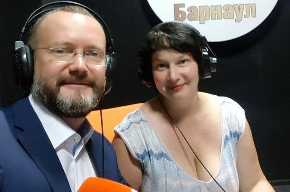 Слушайте радио «Комсомольская правда»-Барнаул» на вол не 106.8 FM