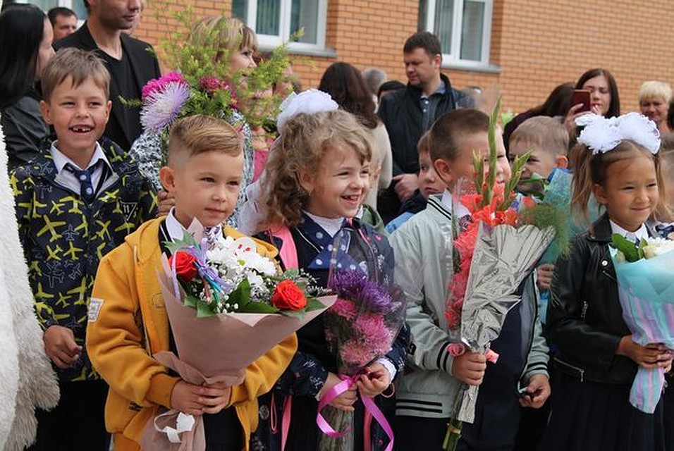 Всех - с началом учебного года!. Фото: Ульяна ДЖАНКОВА