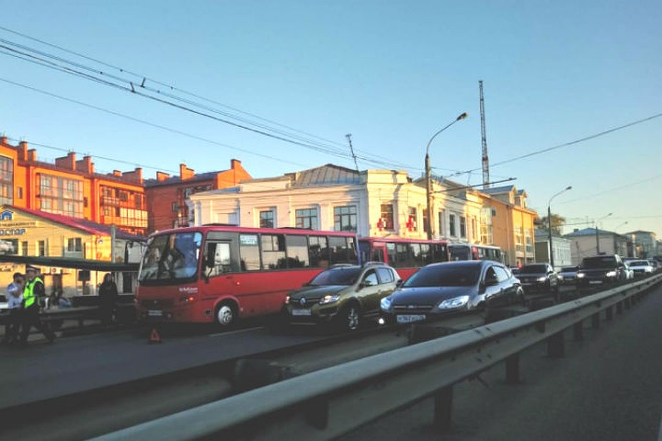 В Ярославле столкнулись три маршрутки. Фото: УМВД России по Ярославской области.
