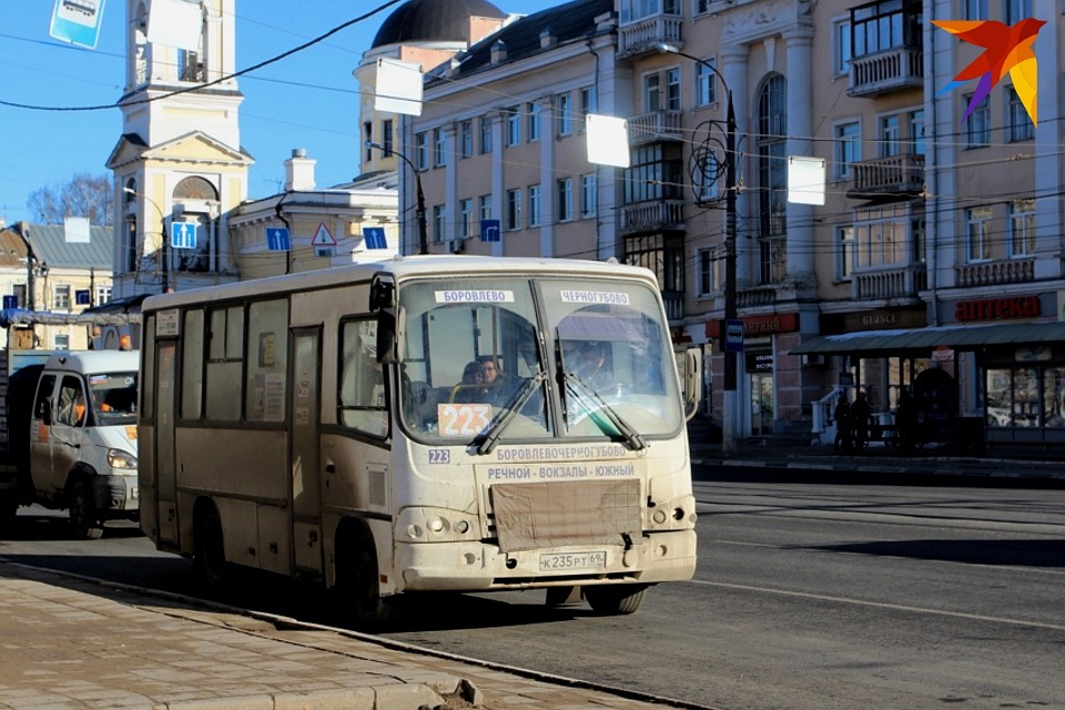 А количество автотранспорта в это время только растёт.