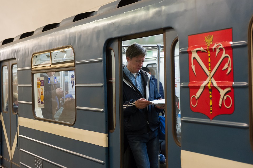 В петербургском метро увеличилось количество вагонов в составах