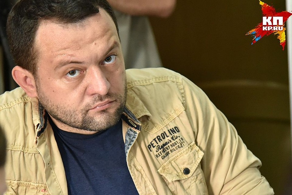 Сегодня с обысками пришли в квартиру брата Сергея Бойко.