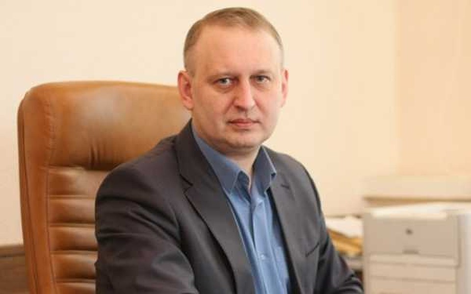 Однако в самом департаменте внутренней политики эту информацию корреспонденту "Комсомольской правды" не подтвердили, но и не опровергли.
