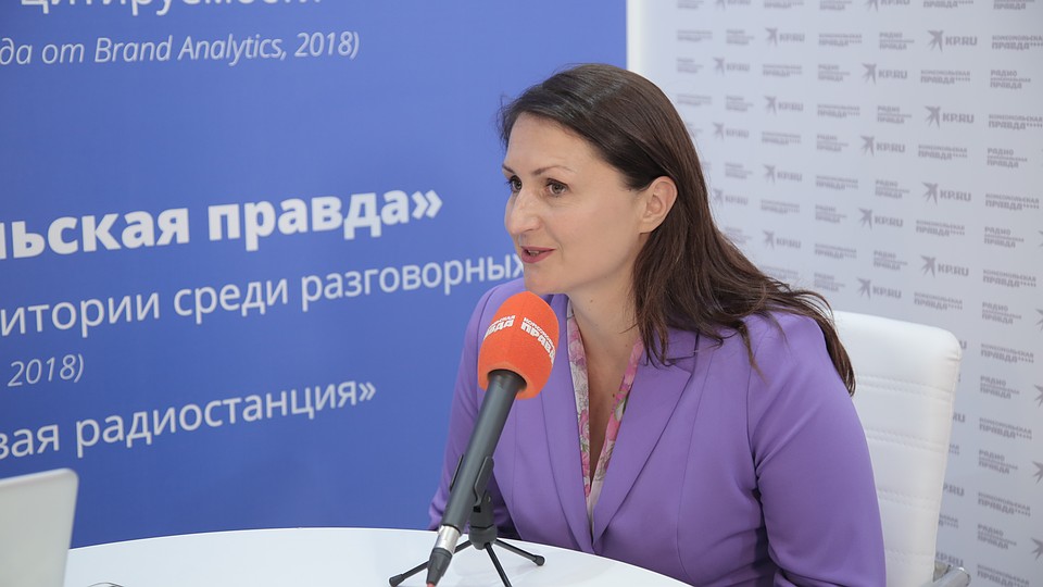 Вице-президент «Русской Медной Компании» по кадровой политике и социальной ответственности Анна Шабарова в открытой студии Радио «Комсомольская правда»