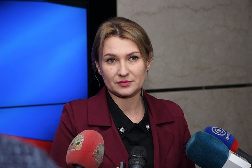 Дарья Морозова требует наказать украинских военных, убивших в Марьинке пенсионера из Донецка. Фото: ombudsmandnr.ru