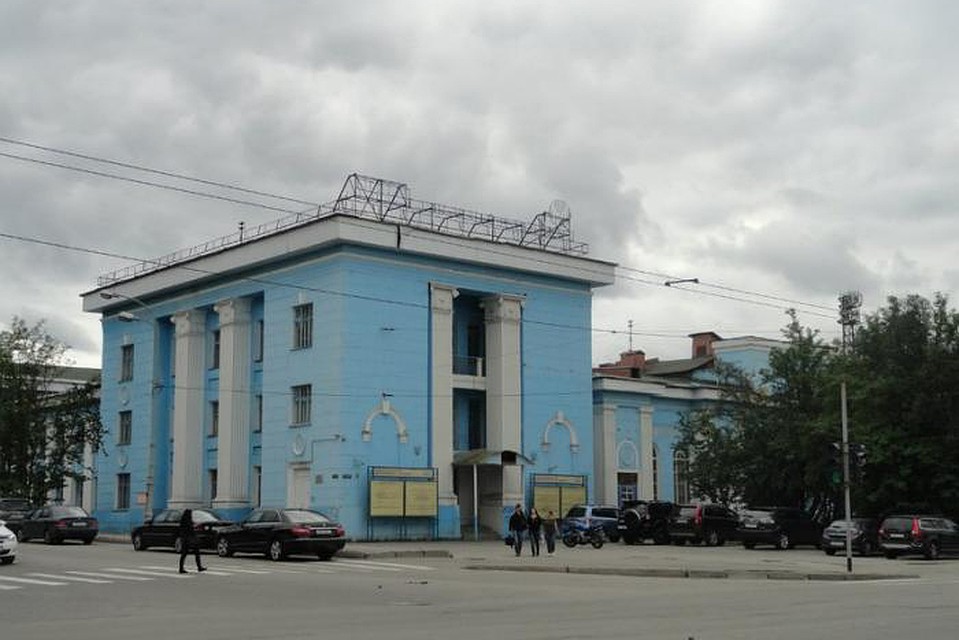 Проблемы с отполением ДК Моряков пришлсоь решать губернатору. Фото: murmansk.wikimapia.org