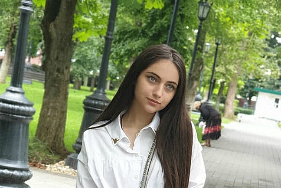Дарина Семенова хочет тоже слышать пение птиц и музыку. Фото: http://kraydobra.ru