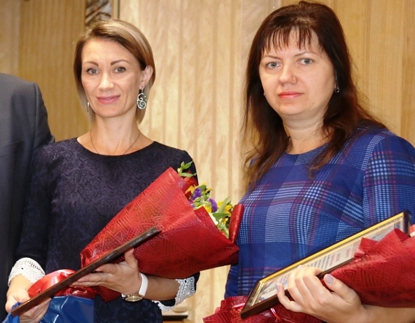 Марина и Инна не оставили ребенка одного в лесу, а вызвали полицию