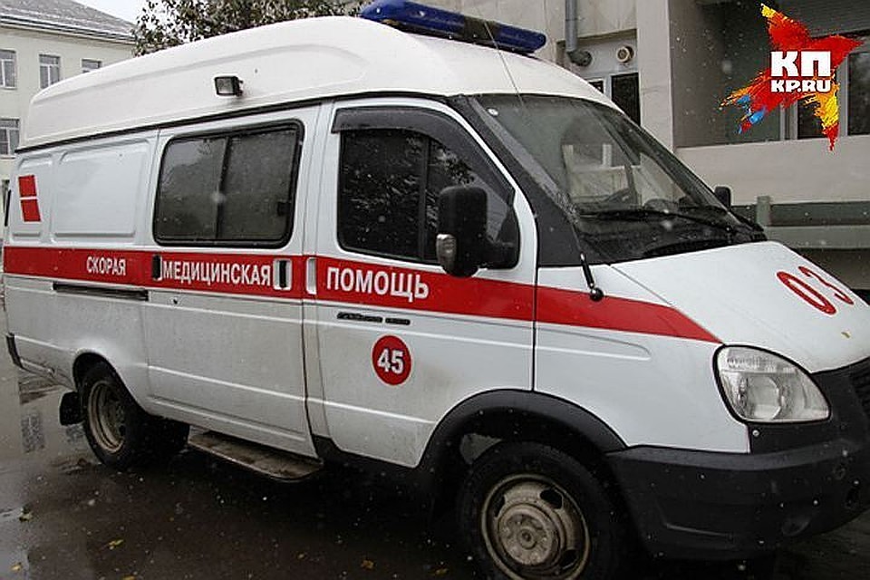 11-летняя девочка, выпавшая из окна восьмого этажа, погибла.